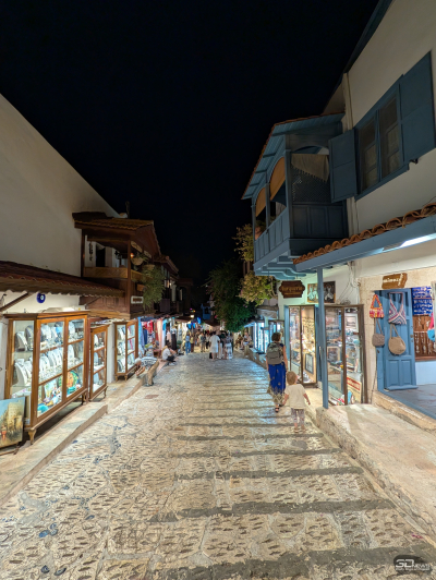 Обзор смартфона Google Pixel 10 Pro XL: магнитная аномалия