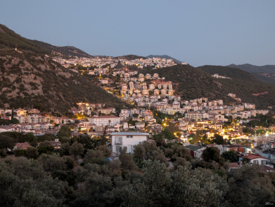 Обзор смартфона Google Pixel 10 Pro XL: магнитная аномалия