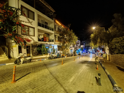 Обзор смартфона HUAWEI nova 14: плоский красавец с крутыми камерами