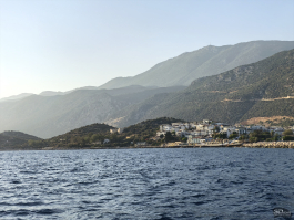 Обзор смартфона HUAWEI nova 14: плоский красавец с крутыми камерами