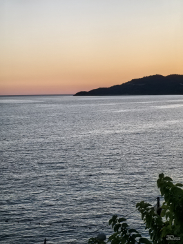 Обзор смартфона HUAWEI nova 14: плоский красавец с крутыми камерами