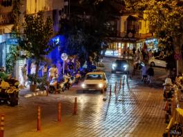 Обзор смартфона HUAWEI nova 14: плоский красавец с крутыми камерами