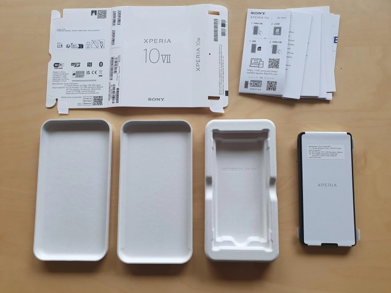 Sony выкинула из комплекта поставки Xperia 10 VII кабель USB-C, и это может стать новым трендом