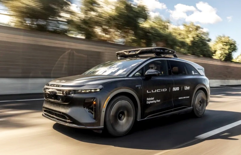 Uber бросит вызов доминированию роботакси Waymo в Сан-Франциско &mdash; если ей разрешат