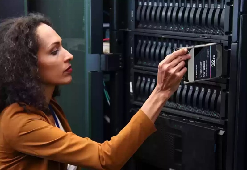 Western Digital похвалилась, что уже может выпускать 44-Тбайт HDD с HAMR тысячами, но пока не будет