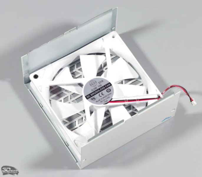 Блок питания SAMA P1200&nbsp;&mdash; &laquo;платиновый&raquo; КПД и два разъема 12V-2x6