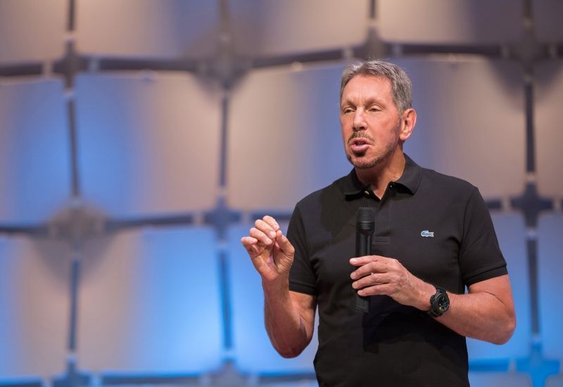 Капитализация Oracle рухнула на 30 % с того момента, когда её основатель стал богатейшим человеком планеты