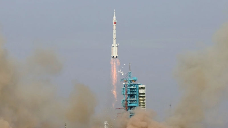 Китай запустил первую в своей истории спасательную космическую миссию