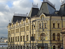 Обзор смартфона OnePlus 15: самый мощный смартфон осени 2025