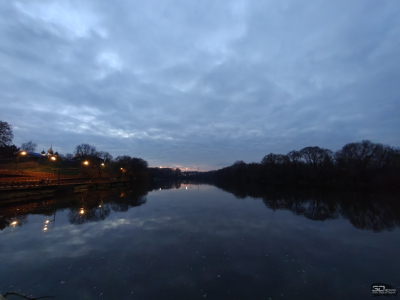 Обзор смартфона OnePlus 15: самый мощный смартфон осени 2025