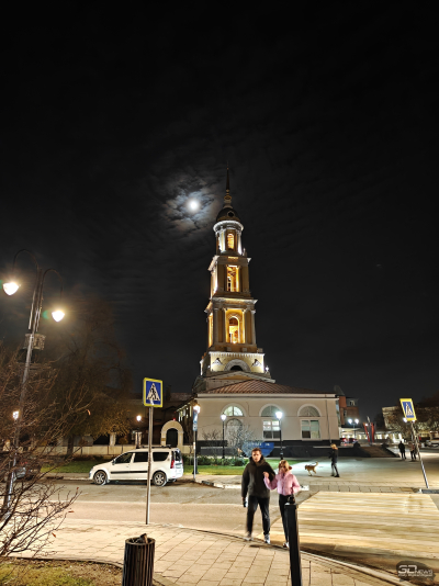 Обзор смартфона OnePlus 15: самый мощный смартфон осени 2025