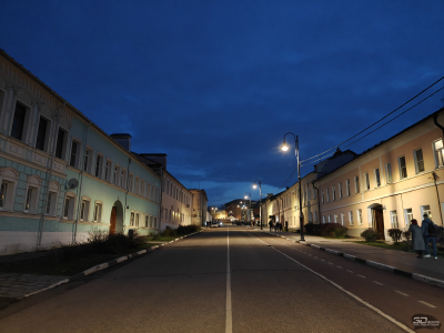 Обзор смартфона OnePlus 15: самый мощный смартфон осени 2025