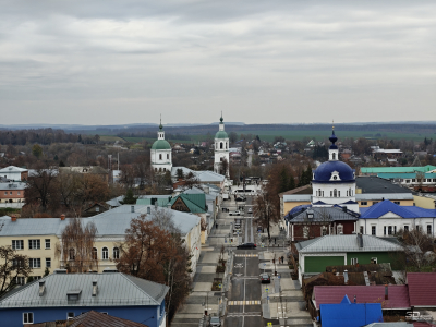 Обзор смартфона OnePlus 15: самый мощный смартфон осени 2025