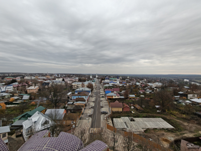 Обзор смартфона OnePlus 15: самый мощный смартфон осени 2025