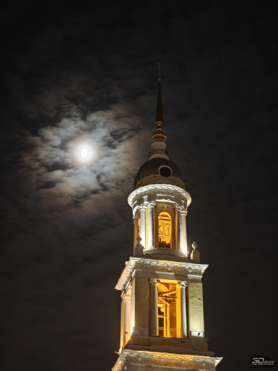 Обзор смартфона OnePlus 15: самый мощный смартфон осени 2025