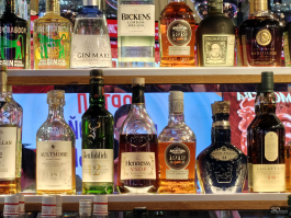 Обзор смартфона OnePlus 15: самый мощный смартфон осени 2025