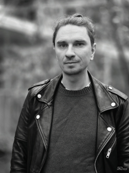 Обзор смартфона OnePlus 15: самый мощный смартфон осени 2025