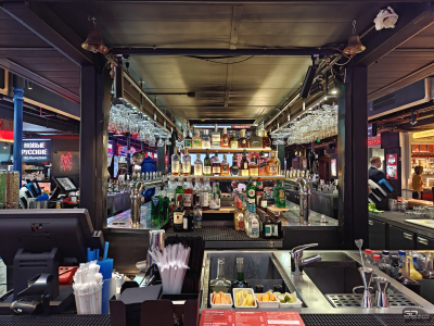 Обзор смартфона OnePlus 15: самый мощный смартфон осени 2025