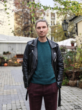 Обзор смартфона OnePlus 15: самый мощный смартфон осени 2025