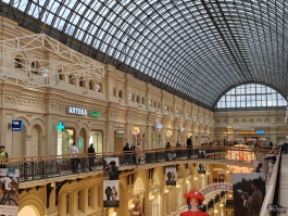 Обзор смартфона OnePlus 15: самый мощный смартфон осени 2025