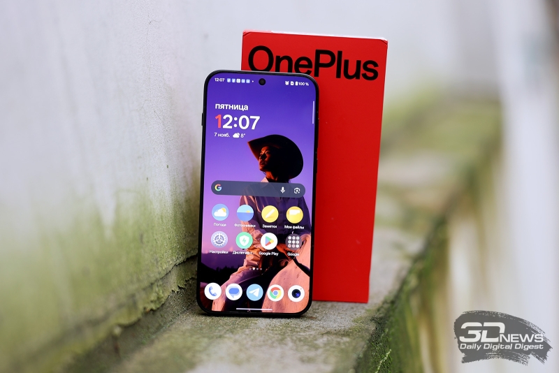 Обзор смартфона OnePlus 15: самый мощный смартфон осени 2025