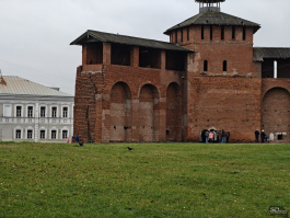 Обзор смартфона OnePlus 15: самый мощный смартфон осени 2025