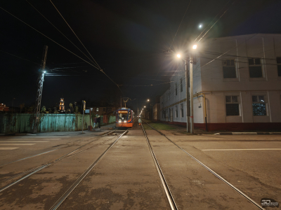 Обзор смартфона OnePlus 15: самый мощный смартфон осени 2025