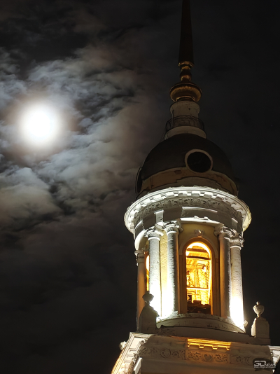 Обзор смартфона OnePlus 15: самый мощный смартфон осени 2025