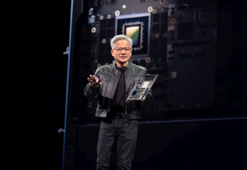 Отрицание пузыря основателем Nvidia не помешало акциям бигтехов завершить неделю сильным падением