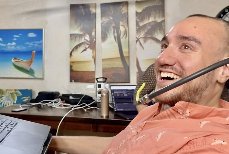 Первый пациент Neuralink рассчитывает получить второй имплант, который позволит ему снова ходить и двигаться