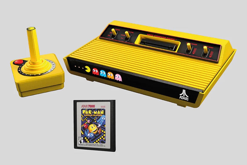 Представлена ретроконсоль Atari 2600+ Pac-Man Edition за $169 &mdash; она работает только с картриджами