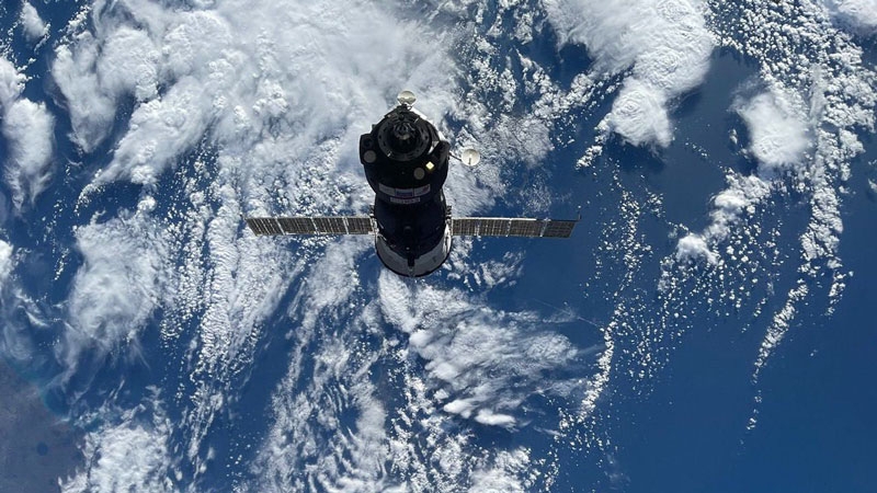 Ракета «Союз-2.1а» за три часа доставила двух россиян и американца на МКС