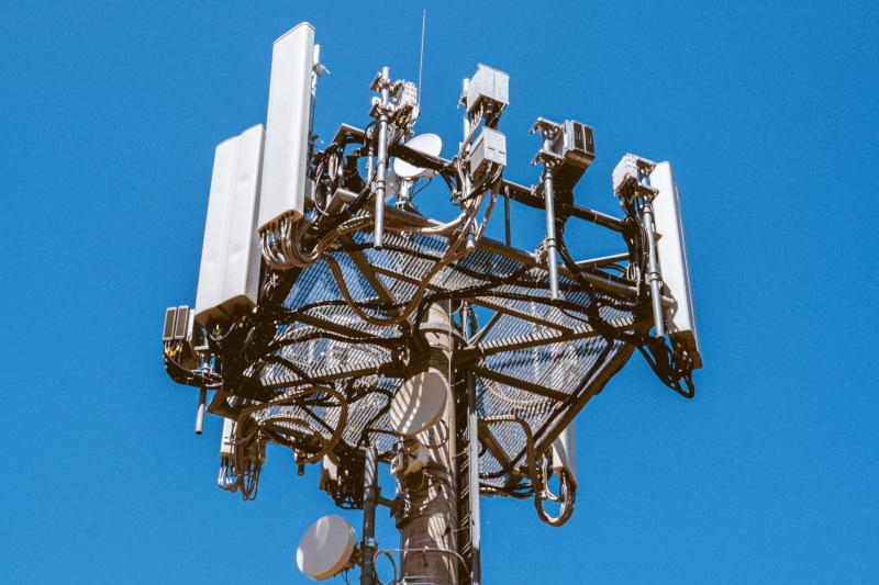 Связь для россиян станет дороже в 2026 году — большинство операторов готовят повышение цен