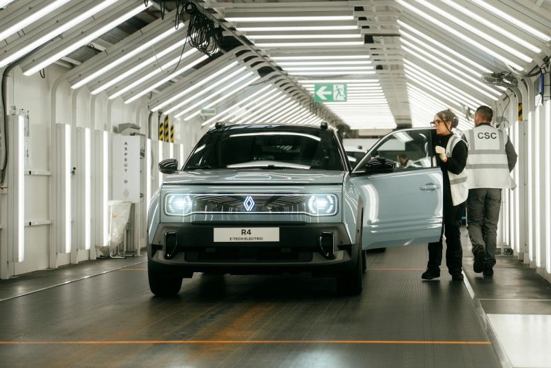 Еврокомиссия отказалась от планов по запрету продаж машин с ДВС с 2035 года, но не полностью