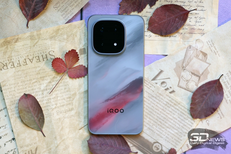 Флагман iQOO 15 поступил в продажу в России: Snapdragon 8 Elite Gen 5, три 50-Мп камеры и батарея 7000 мА·ч по цене от 79 999 рублей