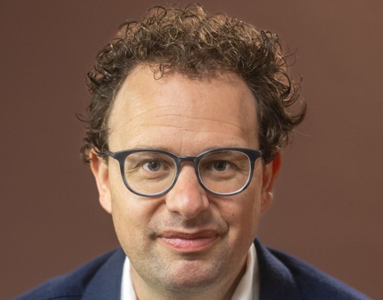 Глава Anthropic тонко намекнул, что OpenAI работает по принципу «живём лишь раз» — и рискует слишком сильно