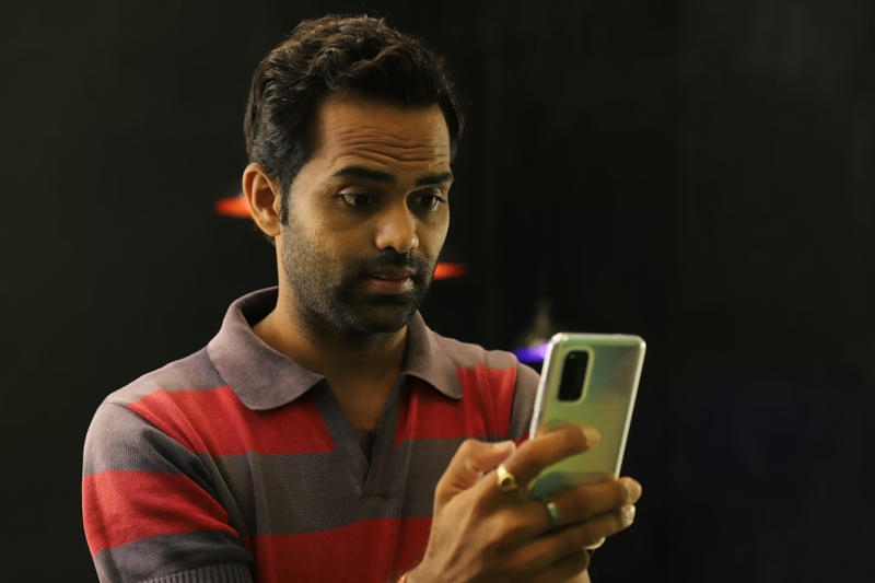 Индия собралась принудительно включить геолокацию на всех смартфонах навсегда — Apple, Google и Samsung против