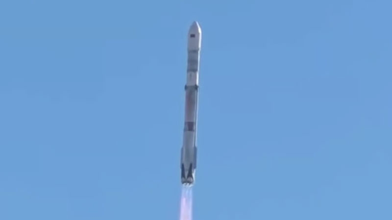 Китайский конкурент SpaceX впервые запустил ракету в космос — вернуть многоразовую ступень целой не вышло