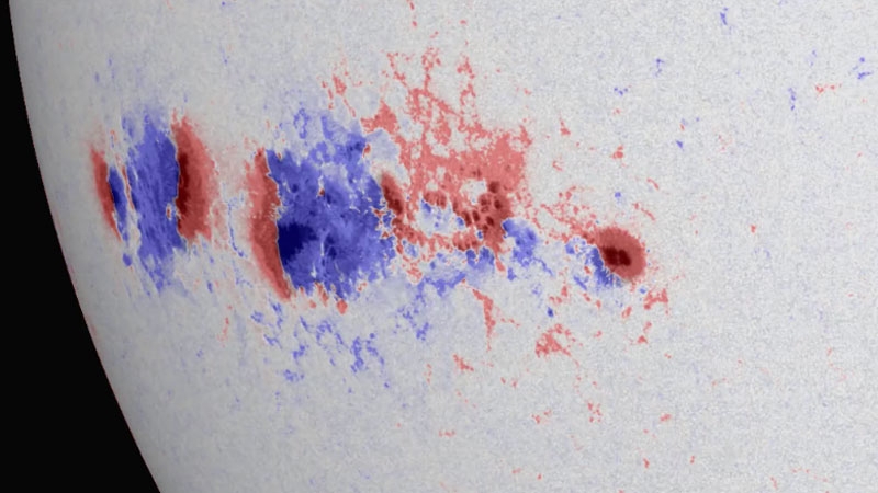 На Солнце вызревает аномальная активность &mdash; она может закончиться &laquo;чёрным лебедем&raquo;