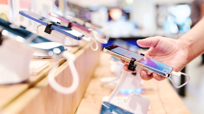 Назван самый популярный смартфон осени в России — это не iPhone