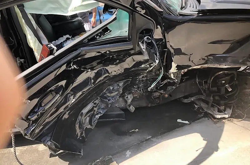 Не менее 15 человек погибли после ДТП из-за заблокировавшихся дверей автомобилей Tesla