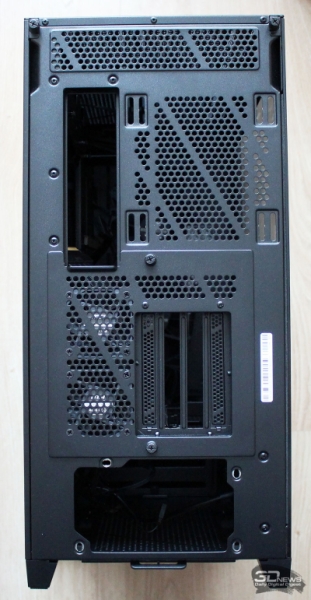 Обзор и тестирование MSI MPG Gungnir 300P Airflow: корпус для всего