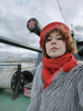 Обзор OnePlus 15R: почти флагман по цене смартфона среднего класса