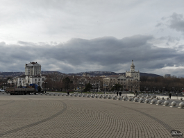 Обзор OnePlus 15R: почти флагман по цене смартфона среднего класса