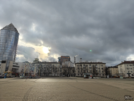 Обзор OnePlus 15R: почти флагман по цене смартфона среднего класса