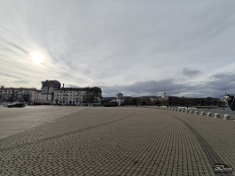 Обзор OnePlus 15R: почти флагман по цене смартфона среднего класса