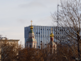 Обзор смартфона IQOO 15: время, вперед