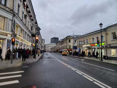 Обзор смартфона IQOO 15: время, вперед