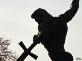 Обзор смартфона IQOO 15: время, вперед