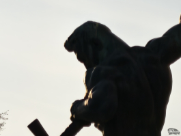 Обзор смартфона IQOO 15: время, вперед